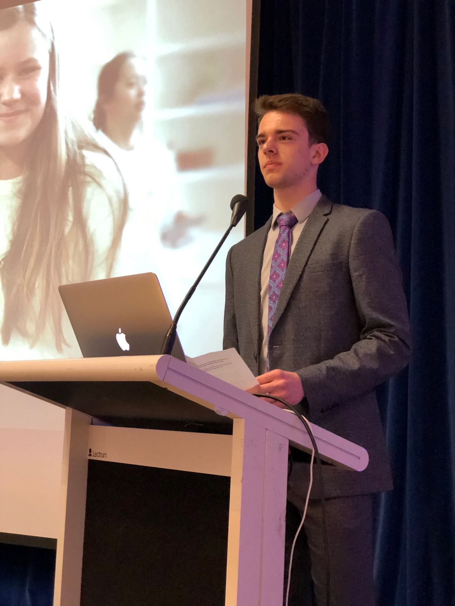 Student talking at Cambridge Model United Nations
