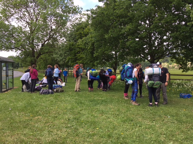 Image of students doing Duke of Edinburgh Award to illustrate link to 'Duke of Edinburgh Awards' page