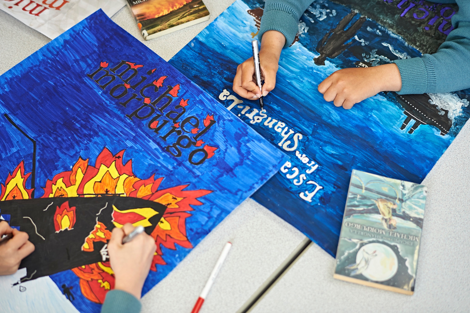 Image of pupils drawing to illustrate link to 'Be Creative' page