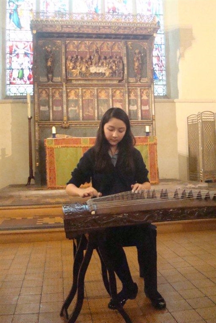 Image of student playing an instrument to illustrate link to 'Michaelhouse concerts' page