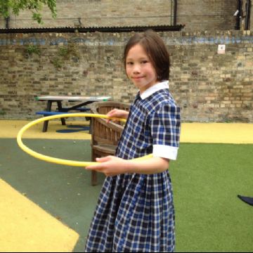 Maya-Taank-3A-Learning-to-hula-hoop