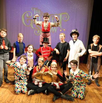 Dame Bradbury’s pupils put on their Greatest Show!