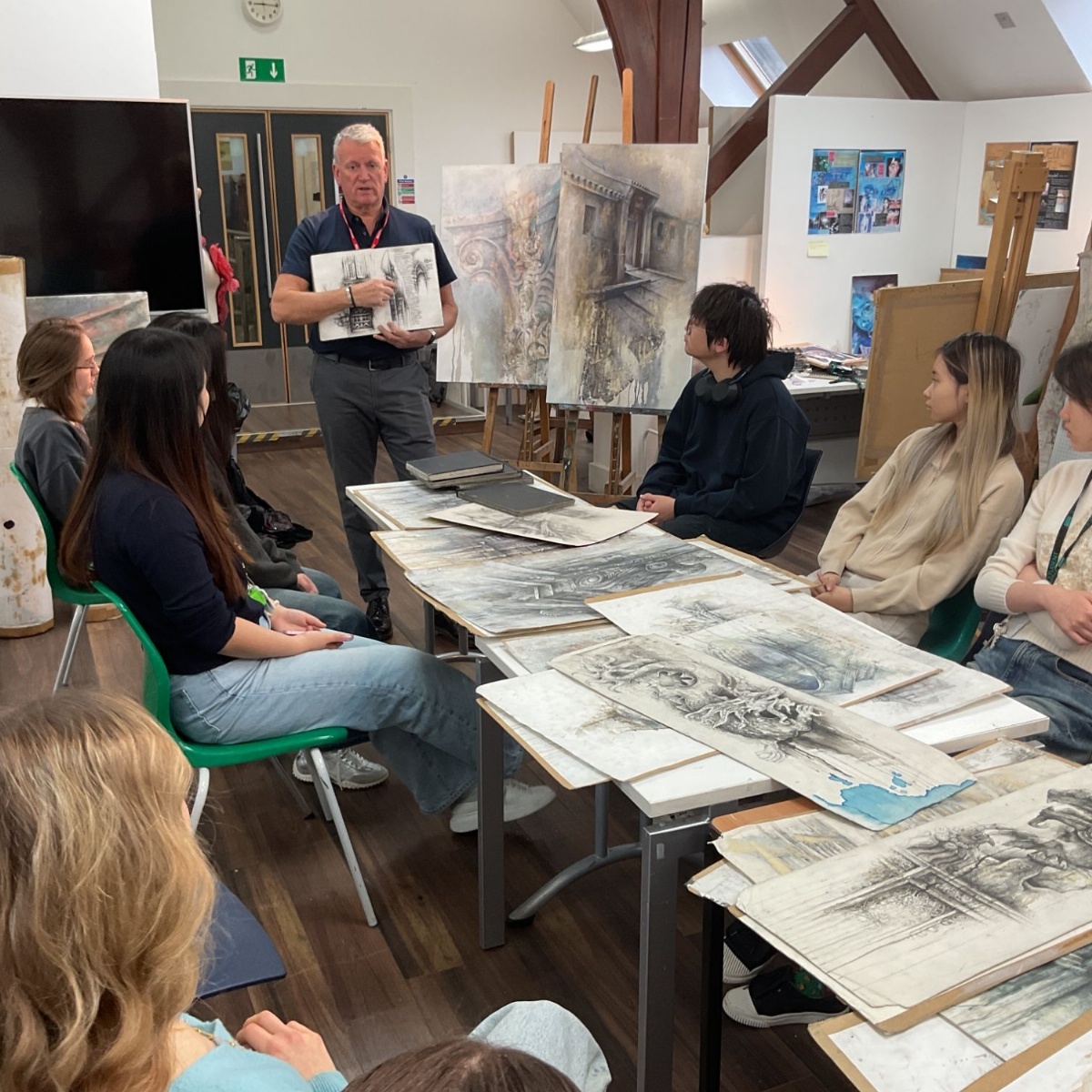 Artist Ian Murphy Inspires Sixth Form Drawing Workshop